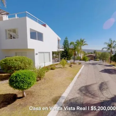 Buy this 5 bed house on Avenida Paseo Vista Real in Vista Real, 76904 El Progreso (Las Trojas)