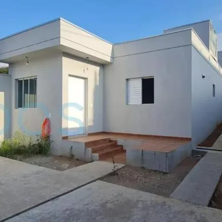 Buy this 2 bed house on Rua das Perdizes in Maracanã, Jarinu - SP