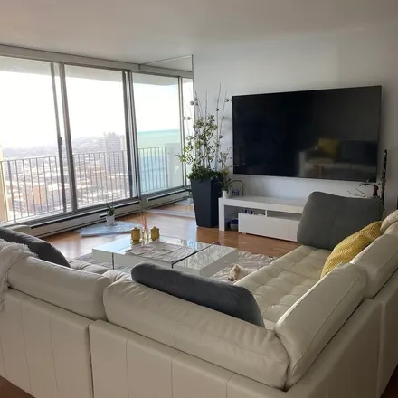 Rent this 2 bed apartment on Malibu East in 6033 North Sheridan Road, Chicago