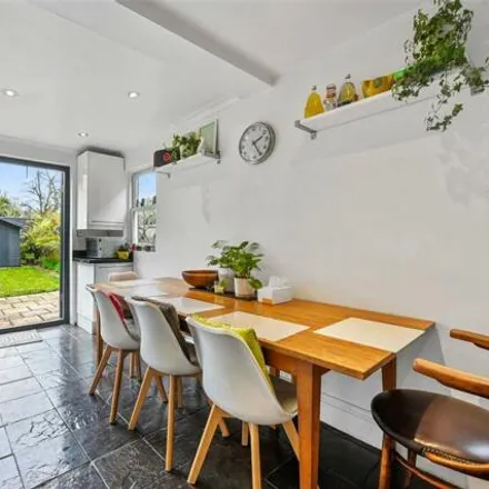 Image 5 - Tay House, 50 St Stephen's Road, Old Ford, London, E3 5JH, United Kingdom - Townhouse for sale