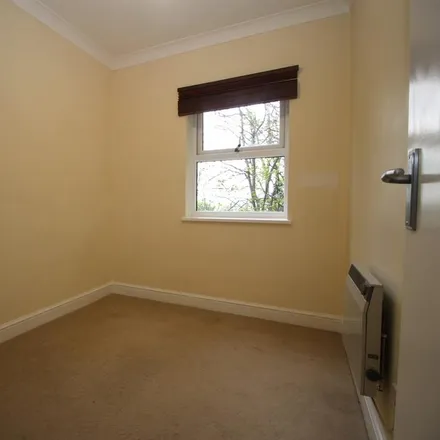 Image 5 - Benjamin's Footpath, High Wycombe, HP13 6PR, United Kingdom - Apartment for rent