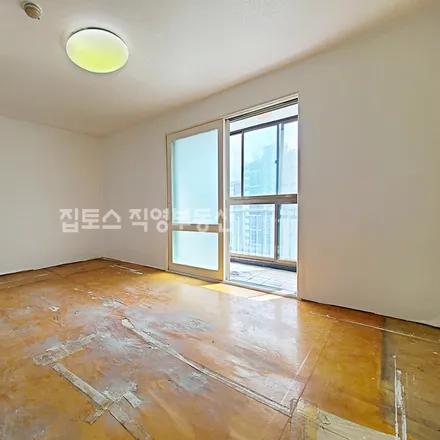 Rent this 2 bed apartment on 서울특별시 강북구 번동 242