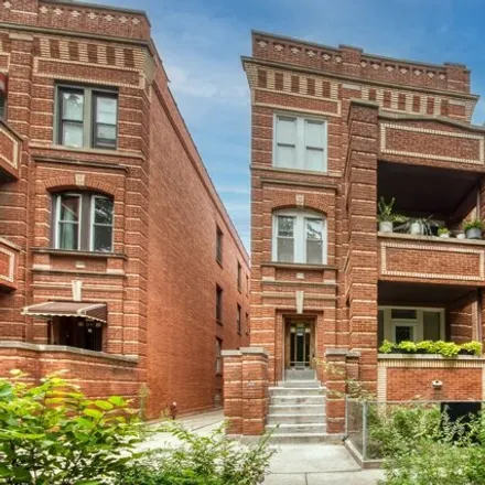 Buy this studio house on 2322 West Rice Street in Chicago, IL 60622