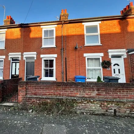 Rent this 3 bed townhouse on Rosebery Road in Ipswich, IP4 1PS