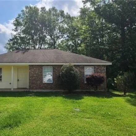 Rent this 3 bed house on 2371 Bruce Street in Franklinton, LA 70438