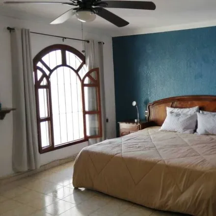 Rent this 5 bed house on Xalapa