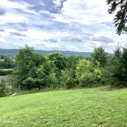 Buy this studio house on 7855 Scenic View Drive in Halls Crossroads, TN 37938