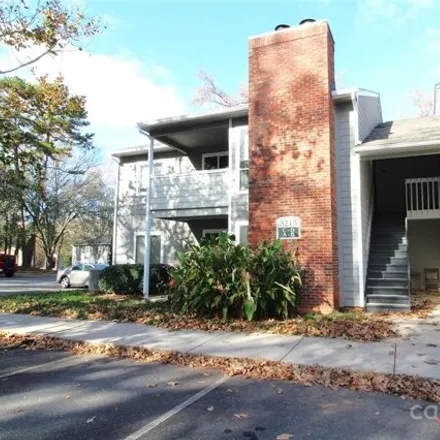 Rent this 2 bed condo on Heathstead Place in Charlotte, NC 28210