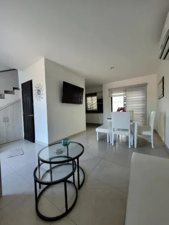 Image 5 - Avenida Ingeniero Mario Arturo Huerta Sánchez, Florida, 82000 Mazatlán, SIN, Mexico - House for rent