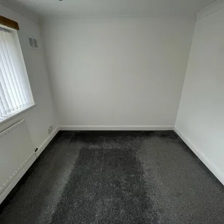 Image 9 - Canterbury Grove, Middlesbrough, TS5 6NS, United Kingdom - Apartment for rent