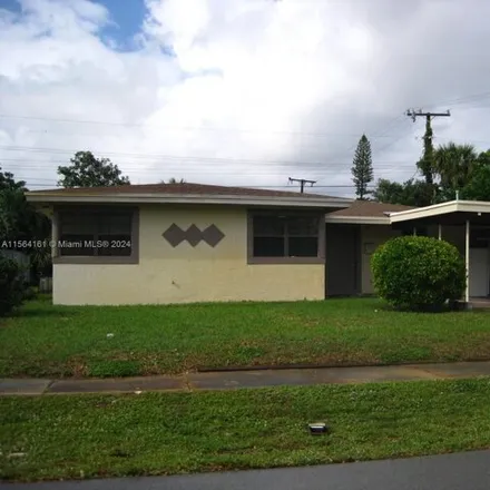Rent this 3 bed house on 467 Southwest 30th Terrace in Fort Lauderdale, FL 33312