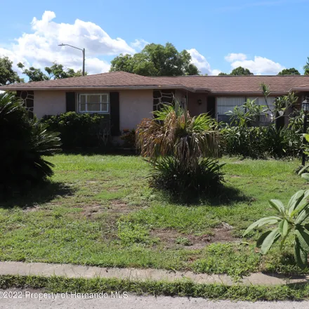 Buy this 3 bed house on 7824 Venice Drive in Bayonet Point, FL 34668