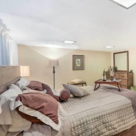 Rent this 1 bed apartment on Cincinnati