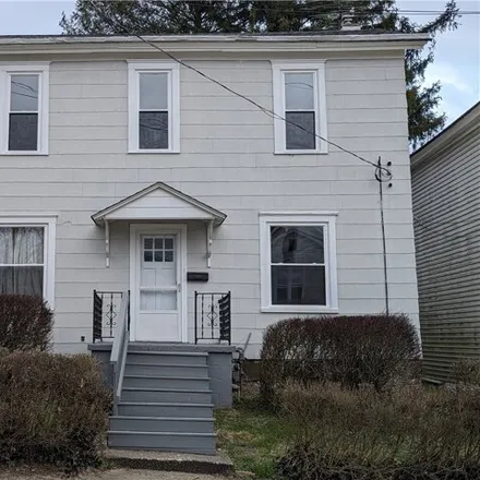 Buy this 2 bed house on 840 Cadmus Street in East Liverpool, OH 43920