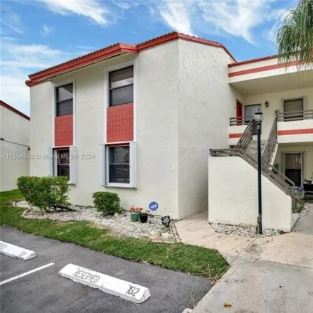 Image 7 - 1032 East Pierpoint, Pembroke Pines, FL 33026, USA - Condo for rent