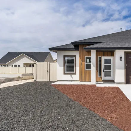 Buy this 3 bed house on Shadowleaf Avenue in Twin Falls, ID 83301