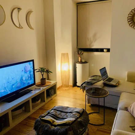 Image 7 - Airbnb, Rua do Carrião, 1150-251 Lisbon, Portugal - Apartment for rent