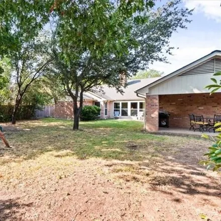 Image 6 - 9612 Mesa Verde Circle, Woodway, TX 76712, USA - House for sale