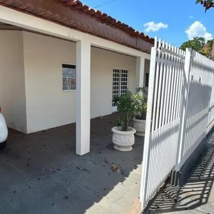 Buy this 4 bed house on Rua Oitenta e Um in Morada da Serra, Cuiabá - MT