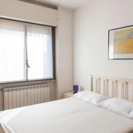 Image 2 - Carrefour Express, Viale Cesare Pavese, 284, 00144 Rome RM, Italy - Room for rent