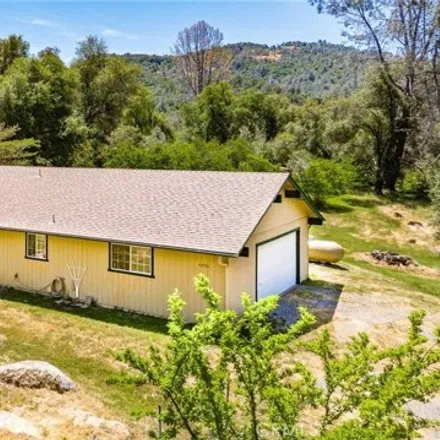 Buy this 3 bed house on Daffodil Drive in Mariposa County, CA