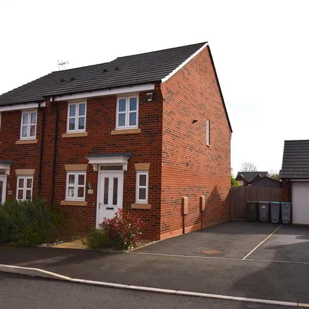 Rent this 2 bed duplex on Hopewell Rise in Southwell CP, NG25 0NX