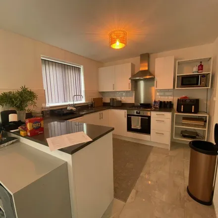 Image 5 - Thomas George, Churchill Way, Cardiff, CF10 2DY, United Kingdom - Apartment for rent