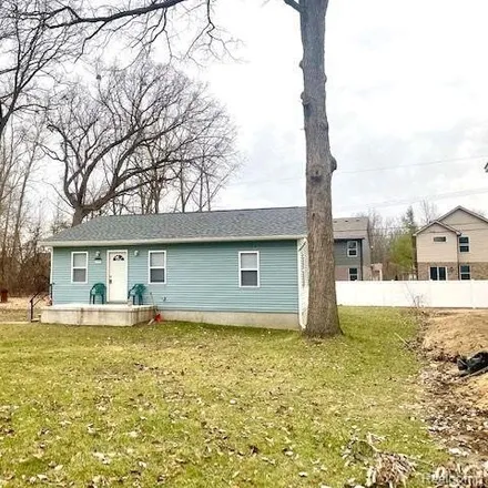 Buy this 3 bed house on 17241 Glenis Avenue in Brownstown Charter Township, MI 48174