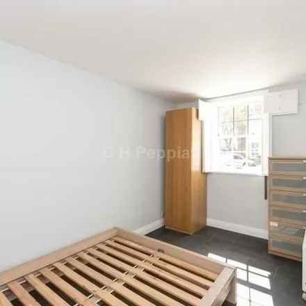 Image 3 - 3 Hanley Road, London, N4 3DS, United Kingdom - Apartment for rent