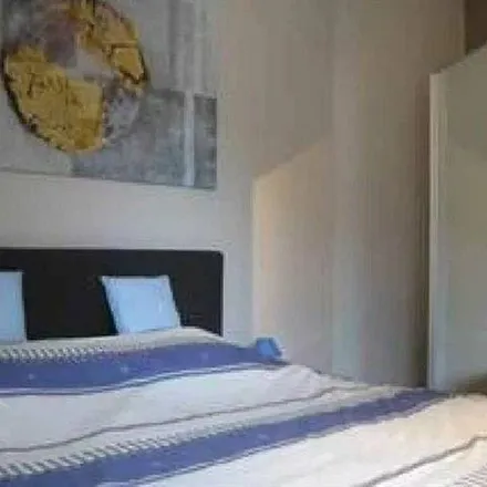 Rent this 2 bed apartment on Rue Jean-Baptiste Vannypen - Jean-Baptiste Vannypenstraat 15 in 1160 Auderghem - Oudergem, Belgium