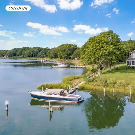 Buy this 4 bed house on 52 Midway Road in Shelter Island, Suffolk County