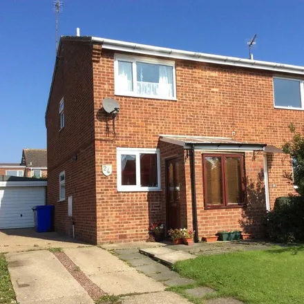 Rent this 2 bed duplex on Rosewood Close in Sewerby, YO16 6UY