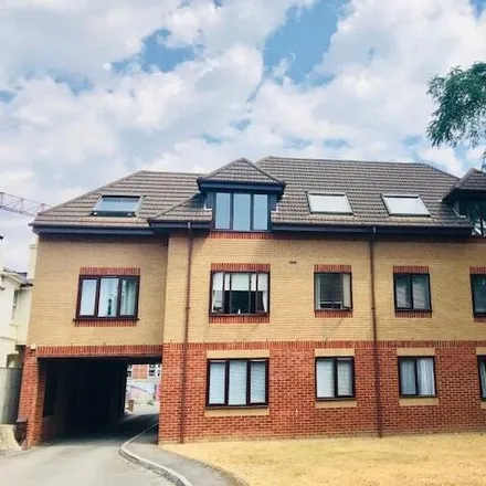 Rent this 1 bed apartment on 19 Flat 1;2;3;4;5;6;7;8;9;10;11;12;13;14 St Denys Road in Portswood Park, Southampton