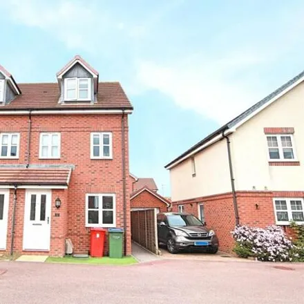 Buy this 3 bed townhouse on Hinchliff Drive in Lyminster, BN17 7TQ