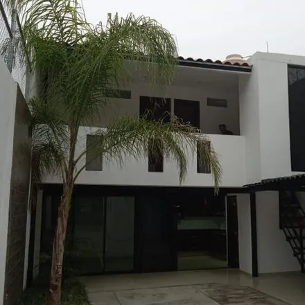 Buy this 3 bed house on Calle Félix Almada in 45412 Guadalajara, JAL