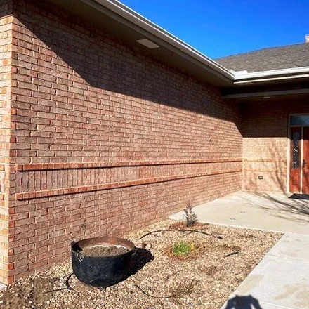 Buy this 3 bed townhouse on 3329 Yellowstar Street in Garden City, KS 67846