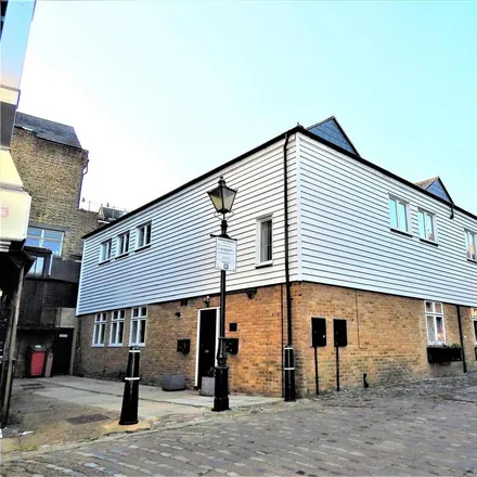 Rent this 2 bed apartment on Get Ready Comics in High Street, Rochester