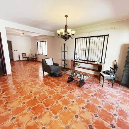 Rent this 3 bed apartment on Avenida 2A in San Jose Province, San Rafael