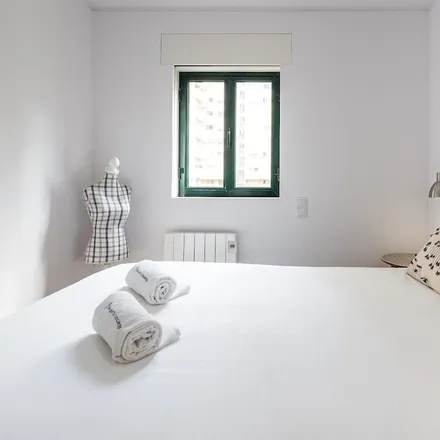 Rent this 1 bed apartment on 4050-637 Distrito de Leiria