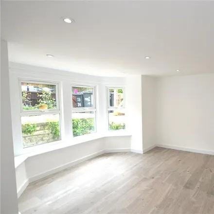 Rent this studio apartment on 16 Gatestone Road in London, SE19 3AT