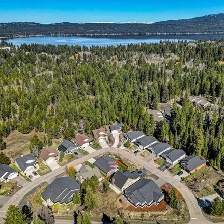 Buy this 3 bed house on 711 Deer Forest Dr in McCall, Idaho
