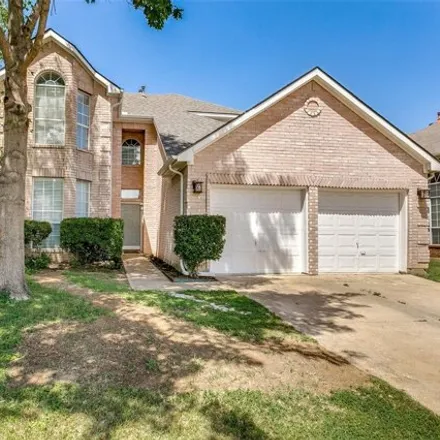 Rent this 4 bed house on 2398 Grandview Drive in Flower Mound, TX 75028