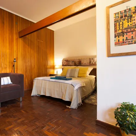 Rent this 1 bed apartment on Yellow House in Rua de João das Regras 96, 4000-120 Porto