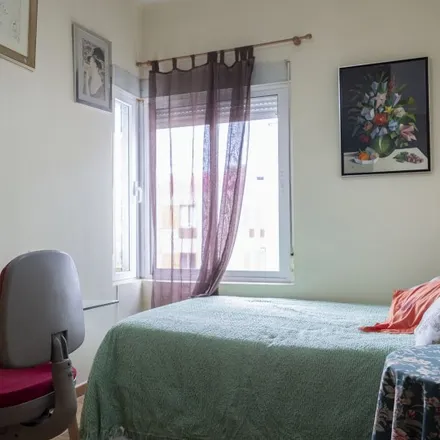 Rent this 3 bed room on Madrid in Calle de Maldonado, 46
