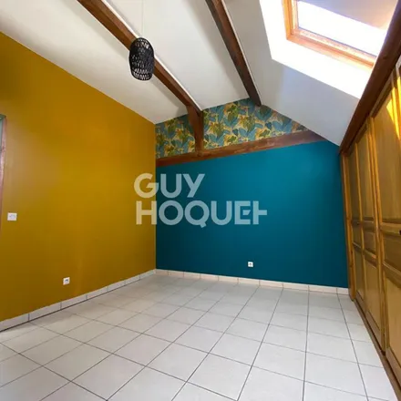 Rent this 2 bed apartment on 18 Rue Thiolet in 60140 Bailleval, France