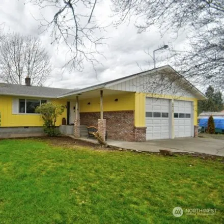 Buy this 3 bed house on 2435 Howard Ave in Centralia, Washington