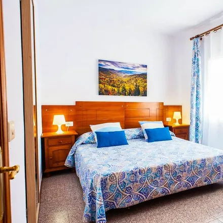 Rent this 2 bed apartment on Las Palmas de Gran Canaria in Calle Lucas Fernández Navarro, 35007 Las Palmas de Gran Canaria