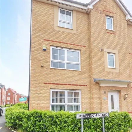 Rent this 5 bed house on 5 Chaffinch Road in Coventry, CV4 8NG