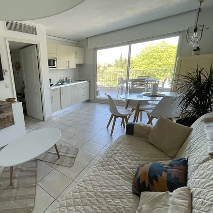 Rent this 2 bed apartment on 06210 Mandelieu-la-Napoule