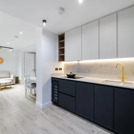 Rent this 1 bed house on Vermont House in Dingley Road, London